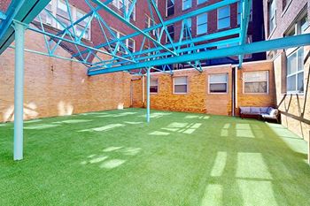 Courtyard with putting green